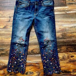 Sundance Jeans Sz 32 ankle length Driftwood Embroidered to knee